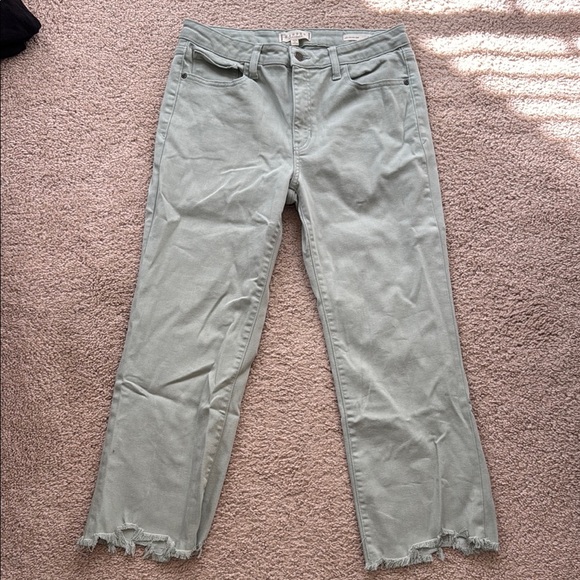 Francesca’s fray hem kick crop - Picture 1 of 3